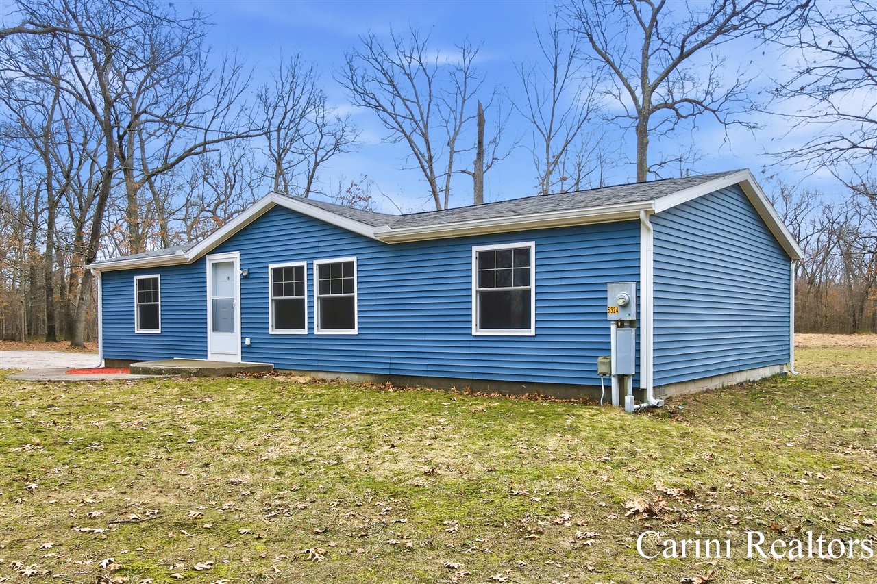 5324 Nadeau Drive, Pullman, MI, 49450-9698