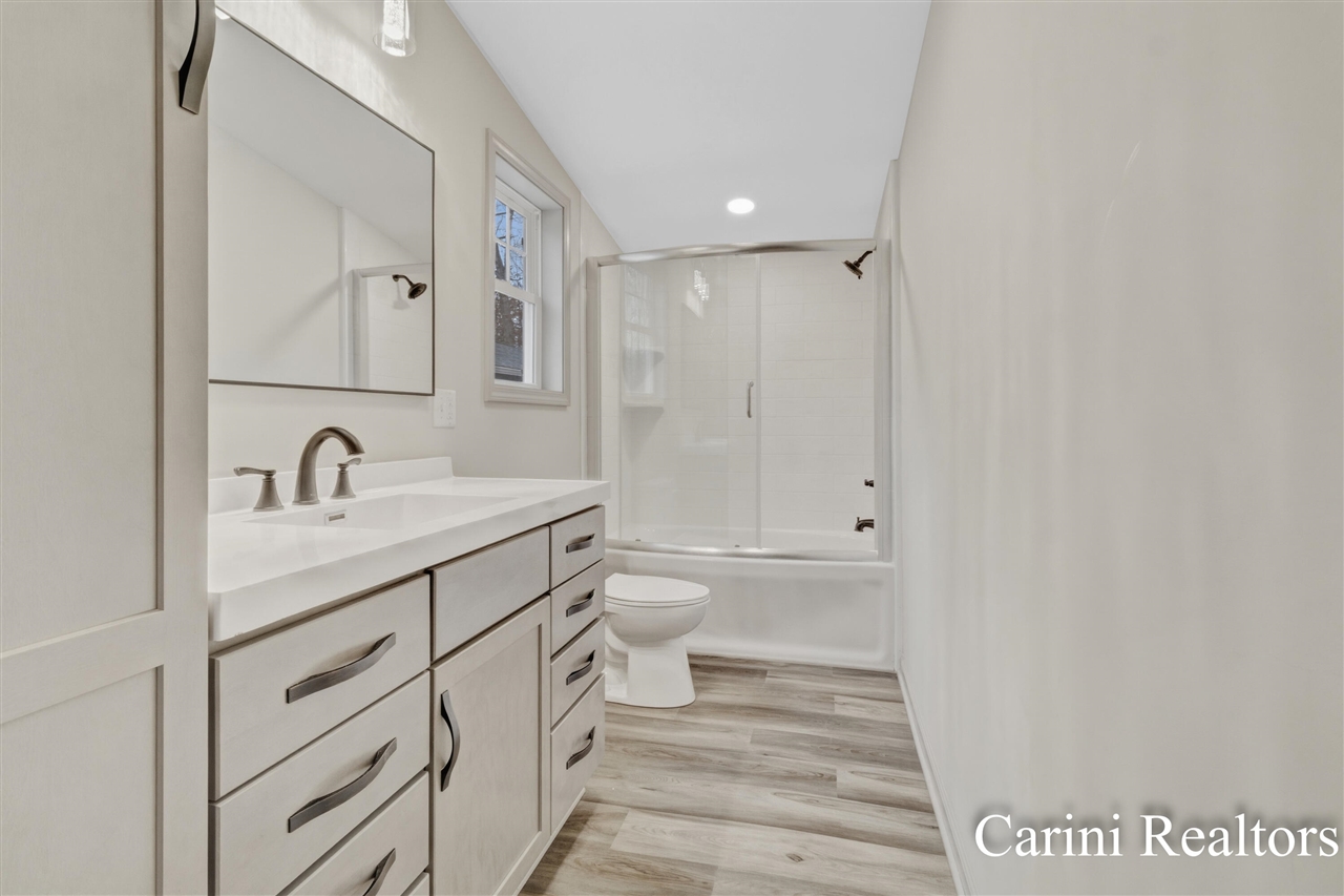 5324 Nadeau Drive, Pullman, MI, 49450-9698