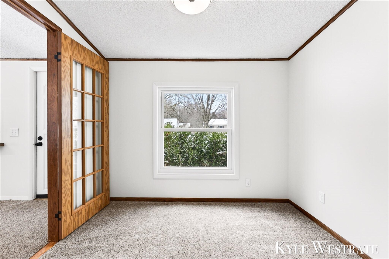 14128 Luckett Lane, Grand Haven, MI, 49417-9527