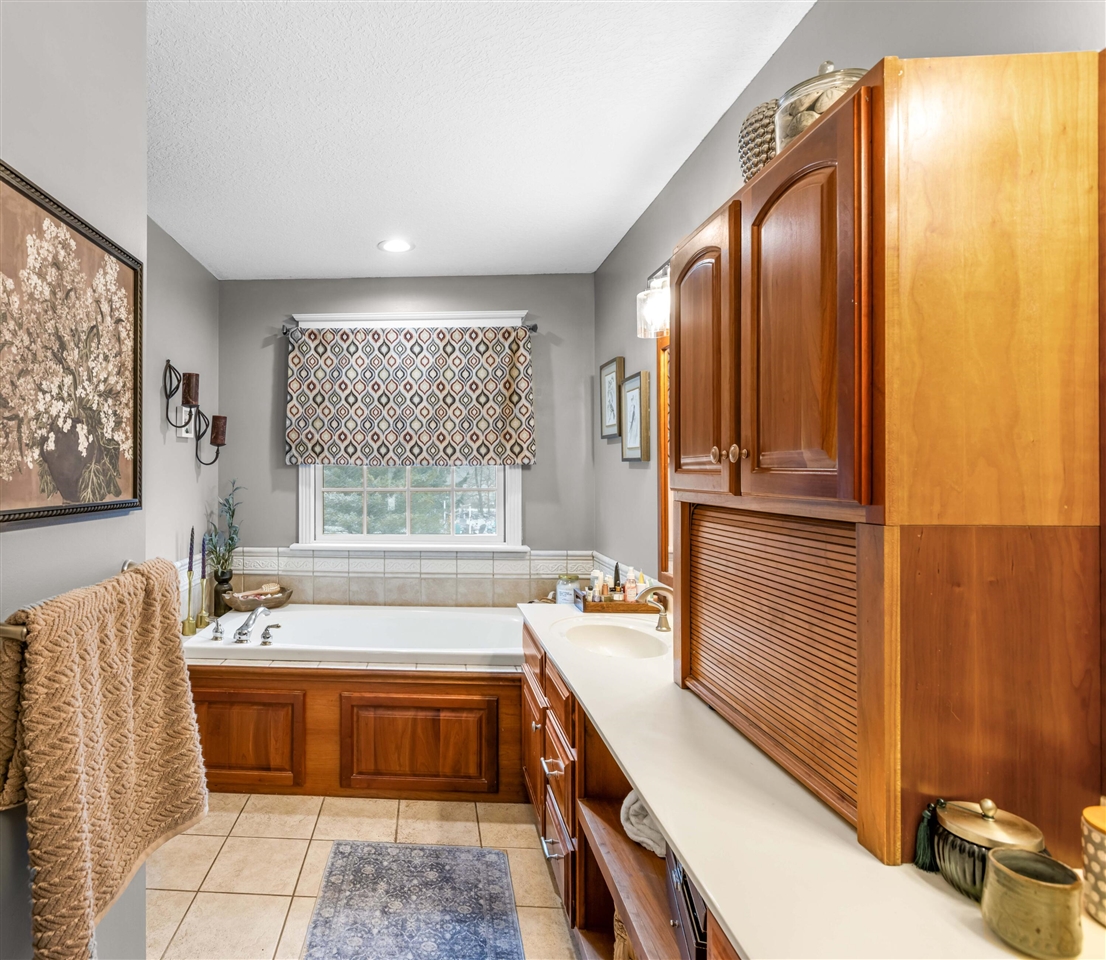 9095 Marsh Creek Circle, Galesburg, MI, 49053-8709