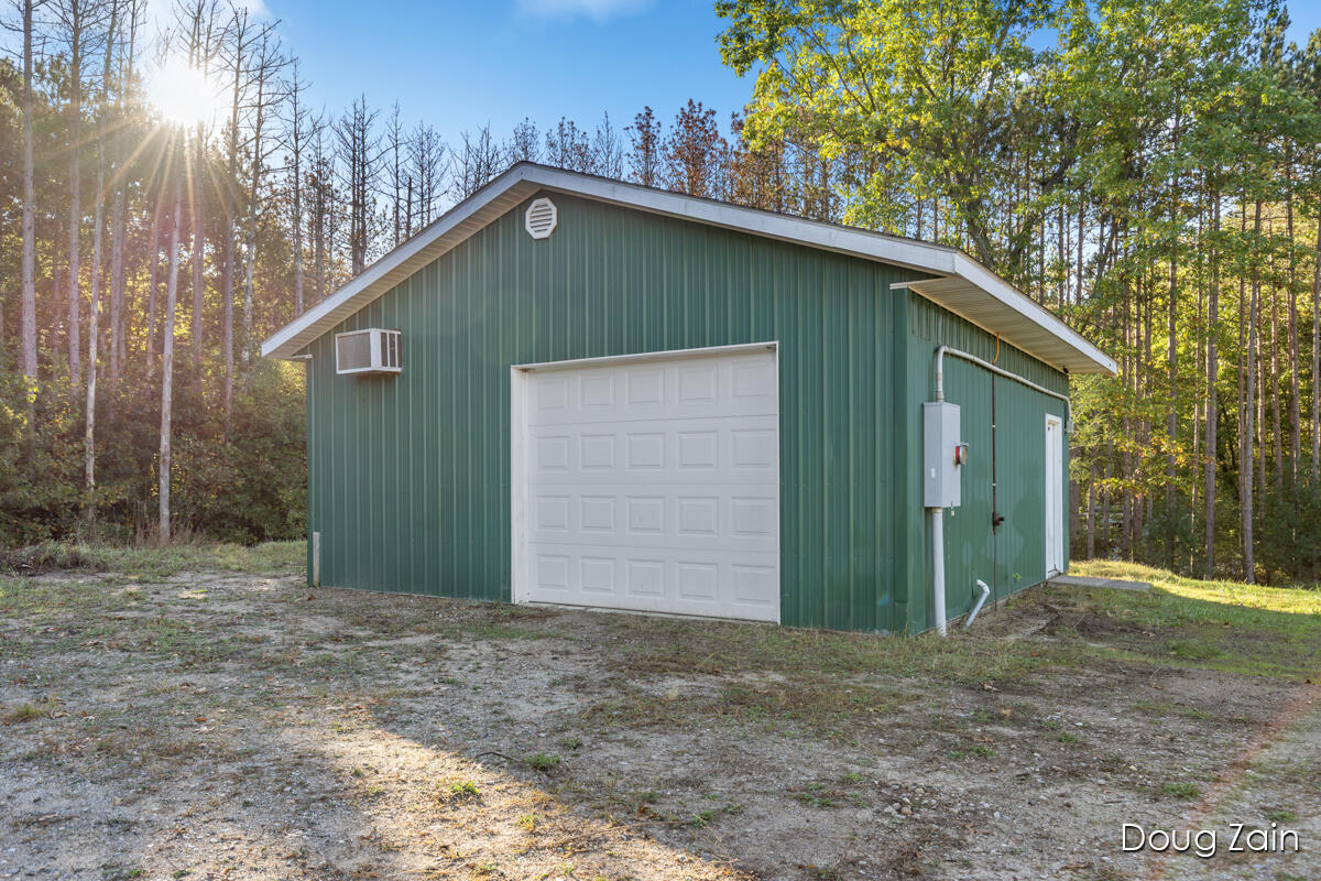 10037 W Colby Road, Gowen, MI, 49326