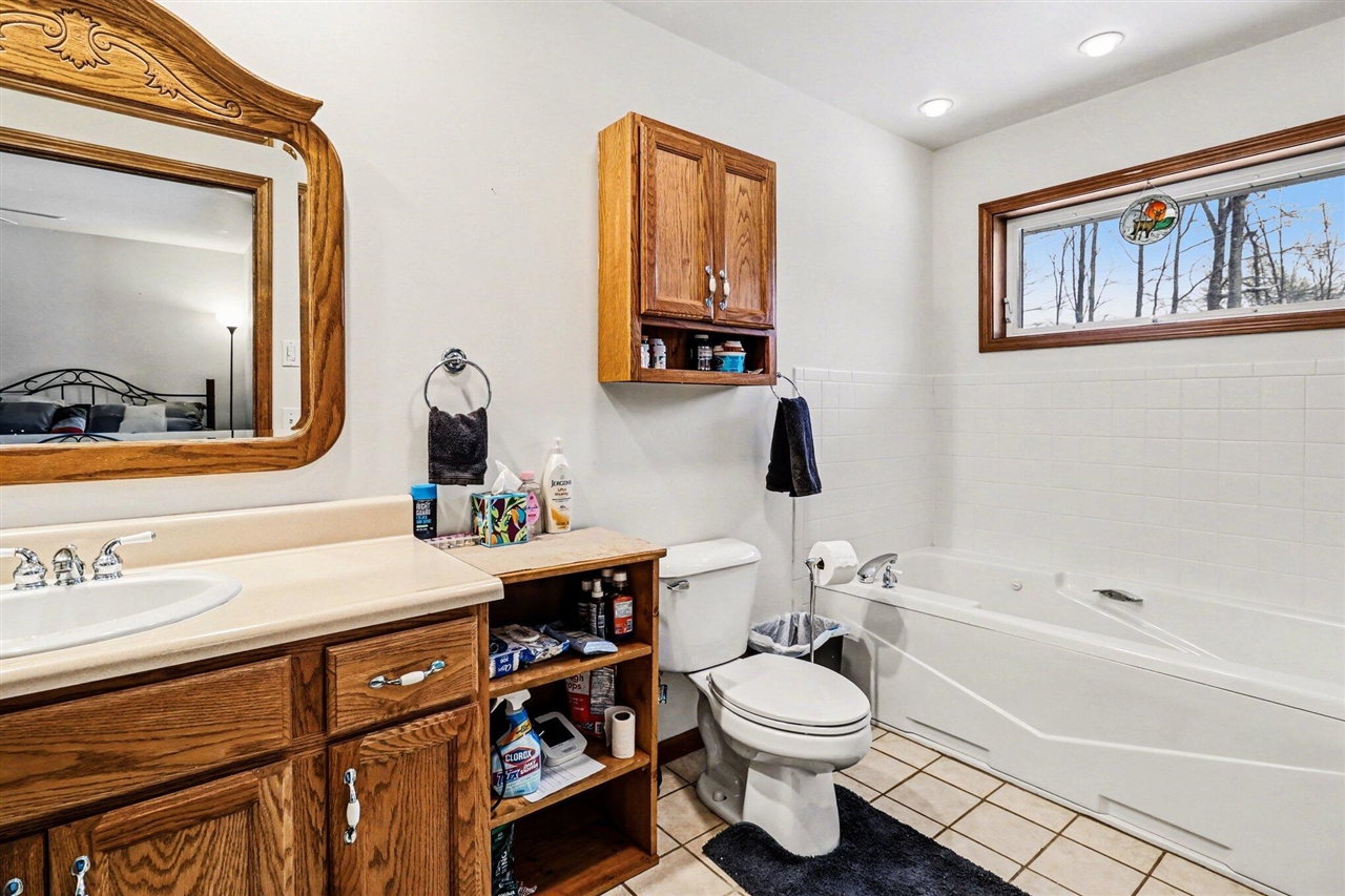 6175 Fox Run Circle, Canadian Lakes, MI, 49346-9358