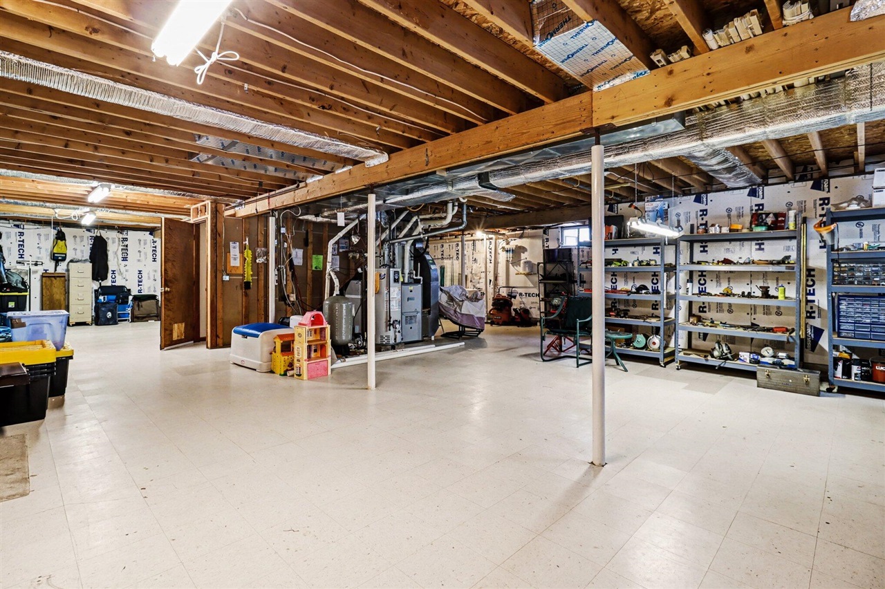 6175 Fox Run Circle, Canadian Lakes, MI, 49346-9358