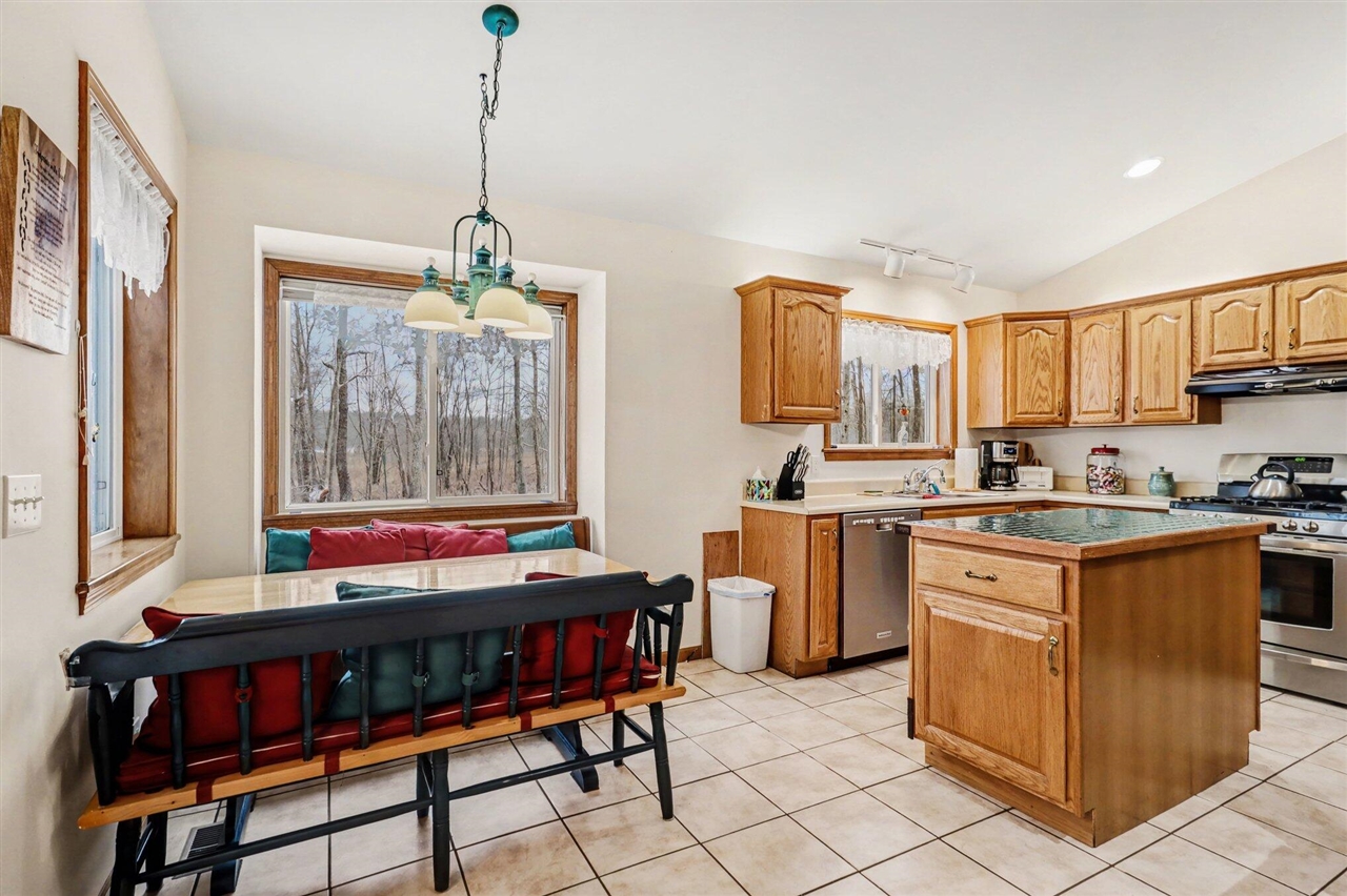 6175 Fox Run Circle, Canadian Lakes, MI, 49346-9358