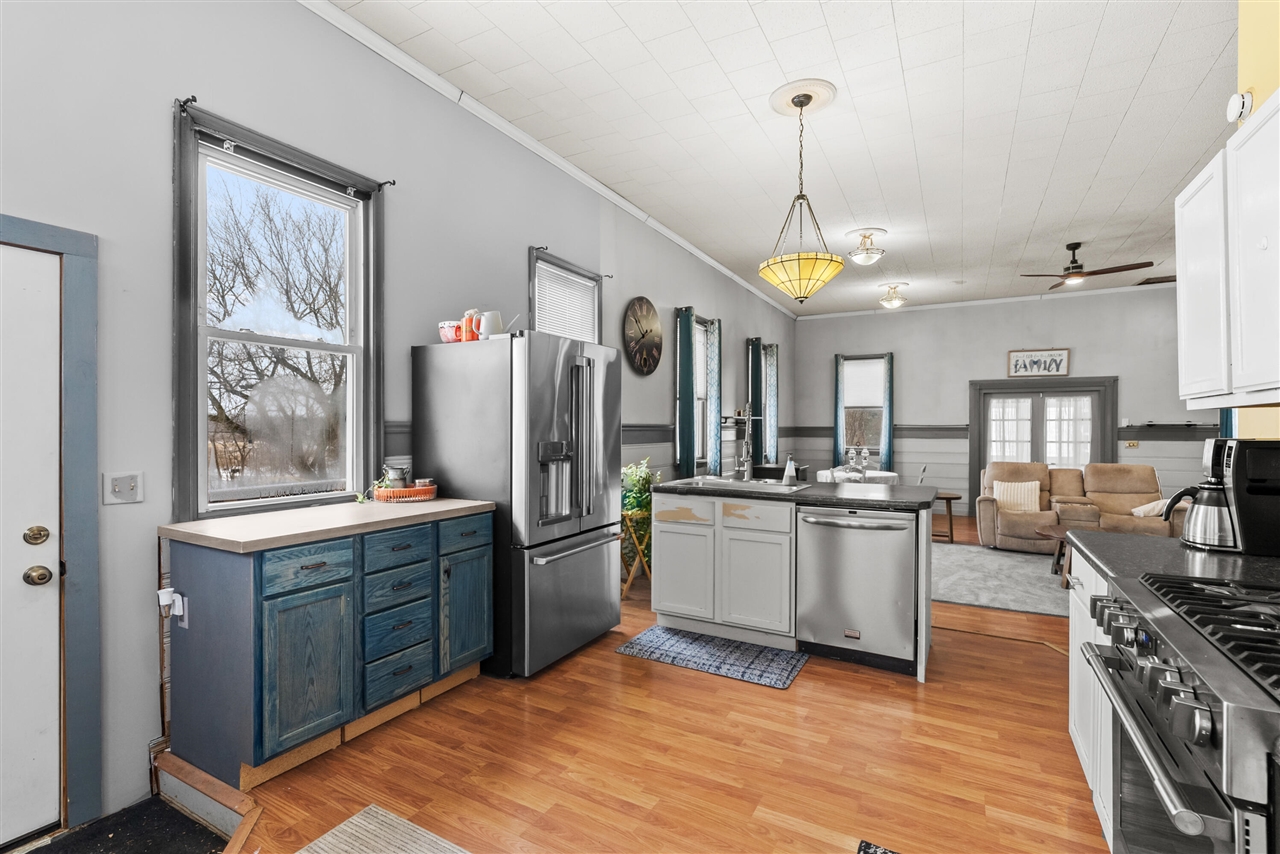 61965 County Road 384, Bangor, MI, 49013-9430