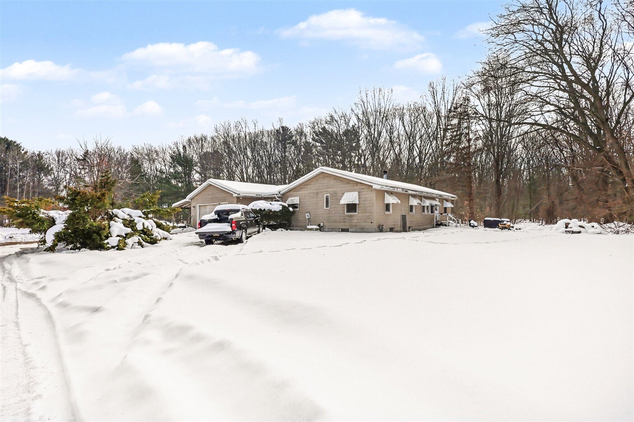 56855 Spruce Forest Drive, Shelby, MI, 48315