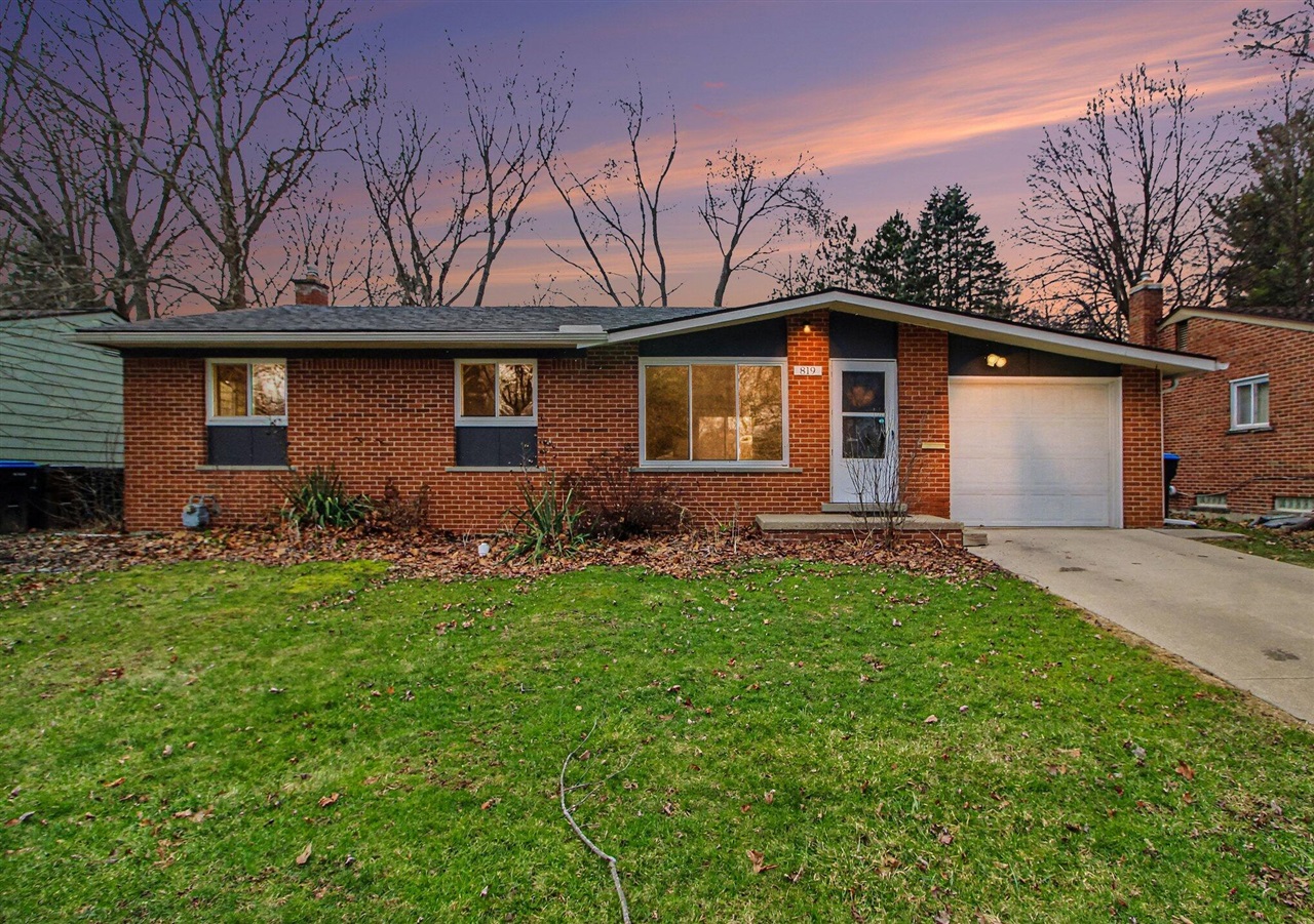 819 N Mansfield Street, Ypsilanti, MI, 48197-2032