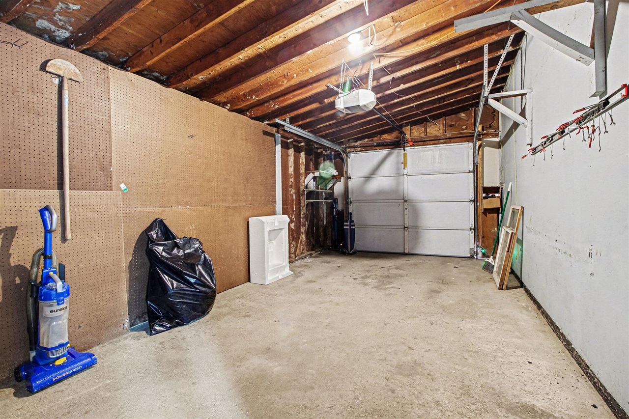 819 N Mansfield Street, Ypsilanti, MI, 48197-2032