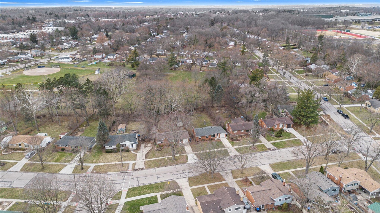 819 N Mansfield Street, Ypsilanti, MI, 48197-2032