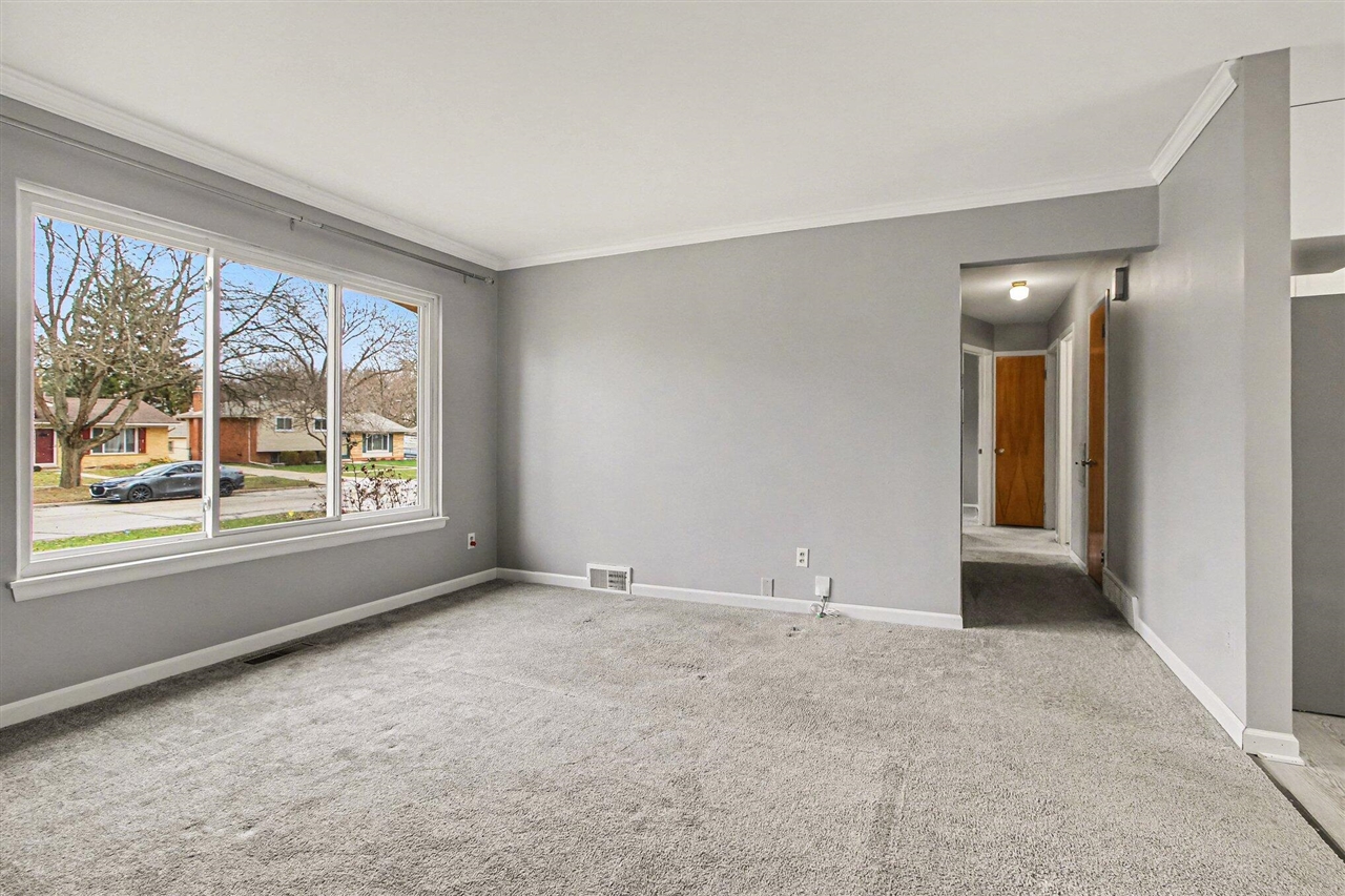 819 N Mansfield Street, Ypsilanti, MI, 48197-2032