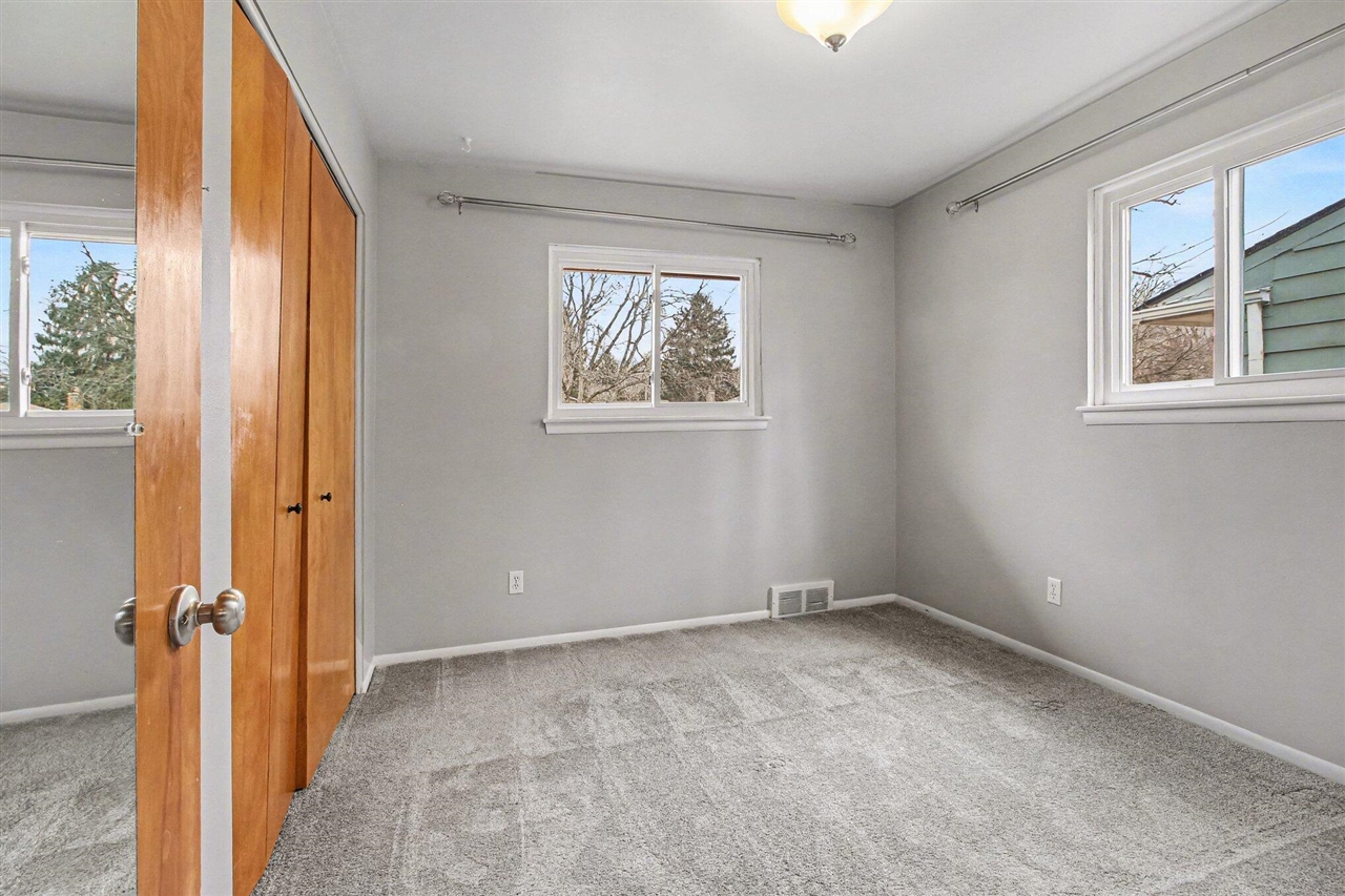 819 N Mansfield Street, Ypsilanti, MI, 48197-2032