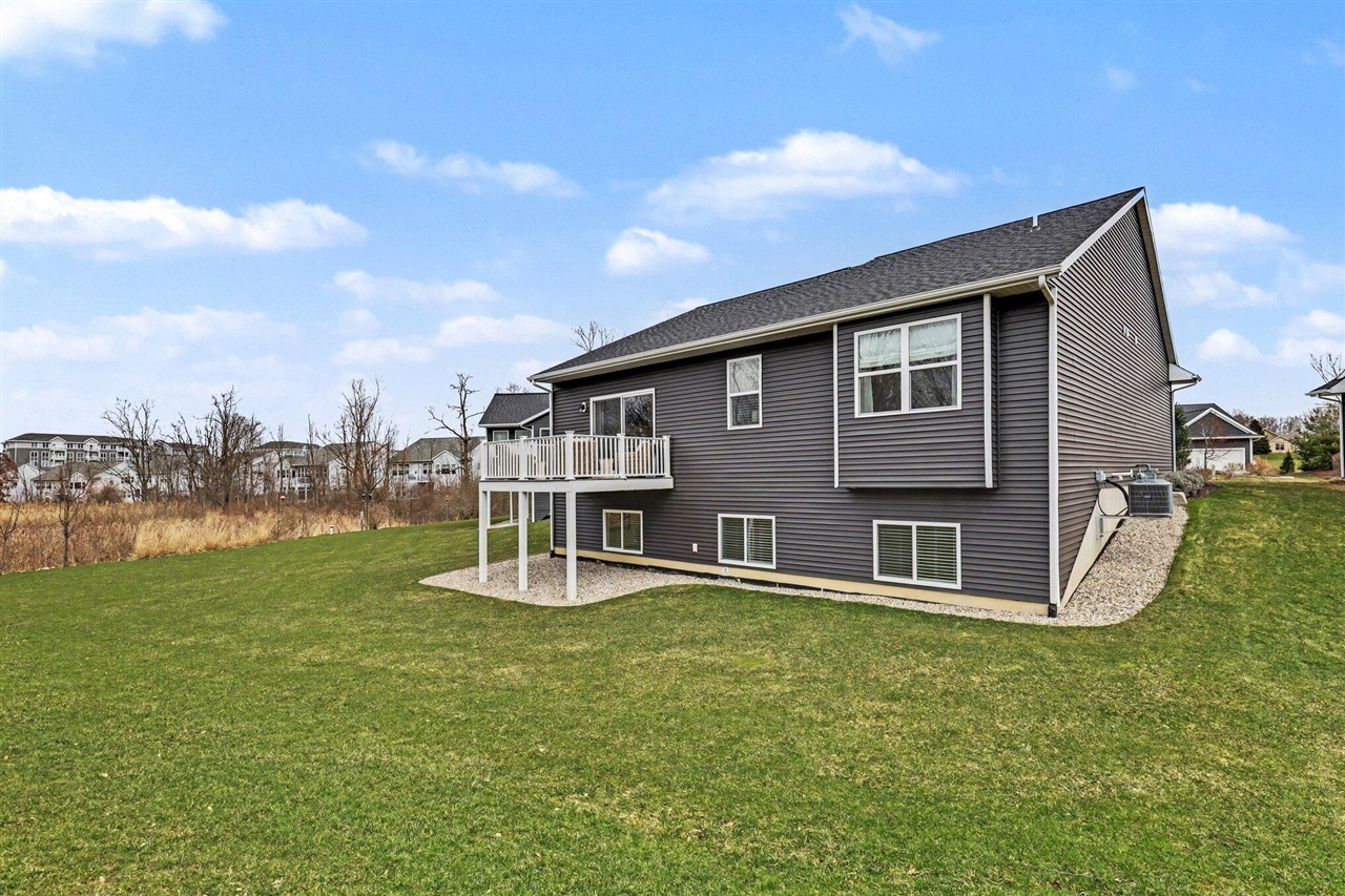 5187 Salmon River Court, Wyoming, MI, 49418-8814