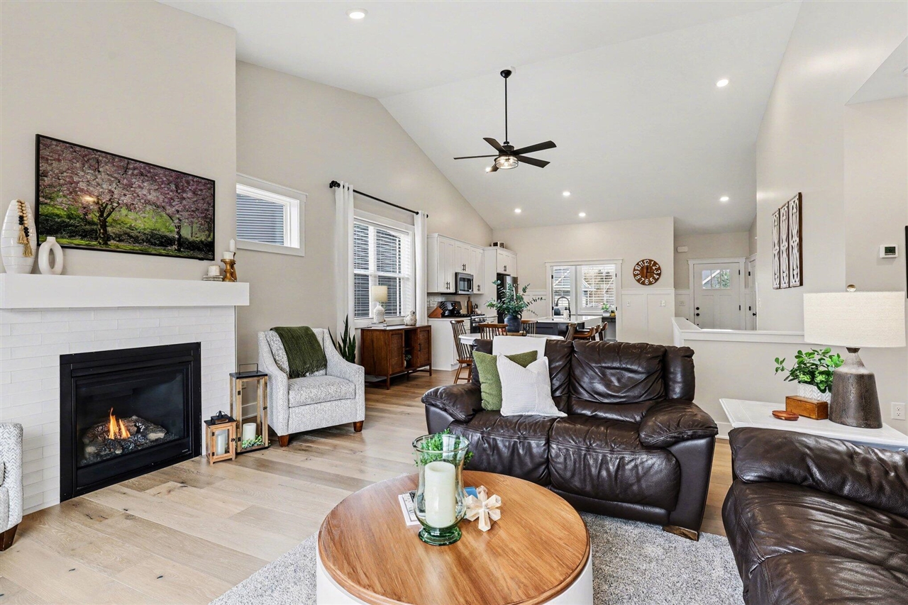 5187 Salmon River Court, Wyoming, MI, 49418-8814