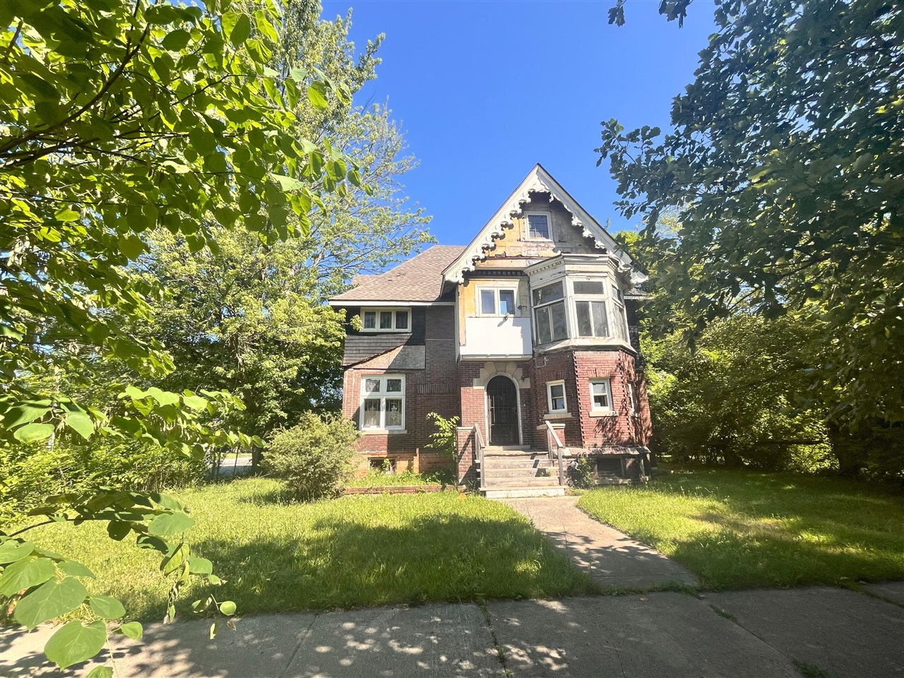 205 Alger Street, Detroit, MI, 48202-2101