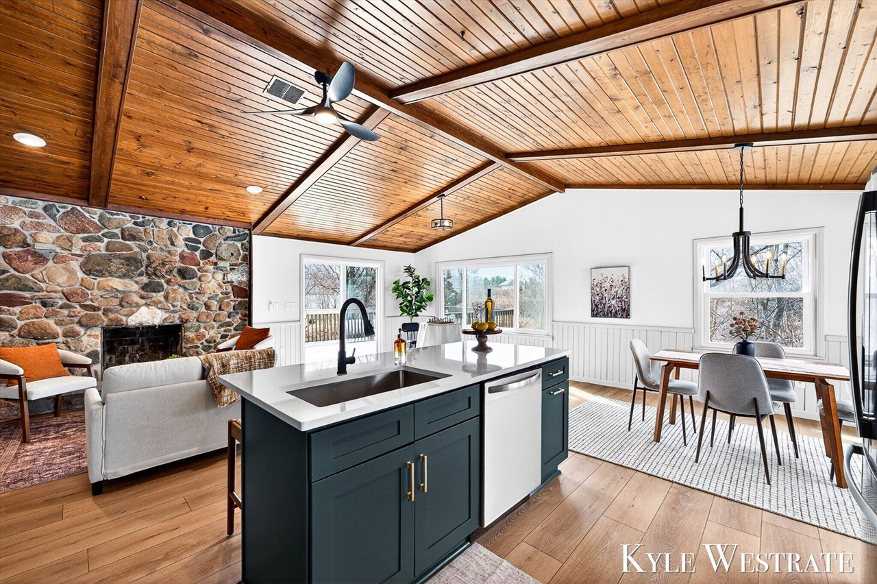 2929 Alden Nash Avenue, Lowell, MI, 49331-9383