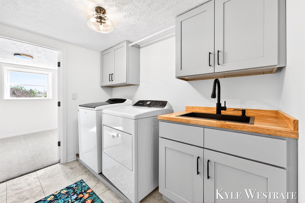 2929 Alden Nash Avenue, Lowell, MI, 49331-9383