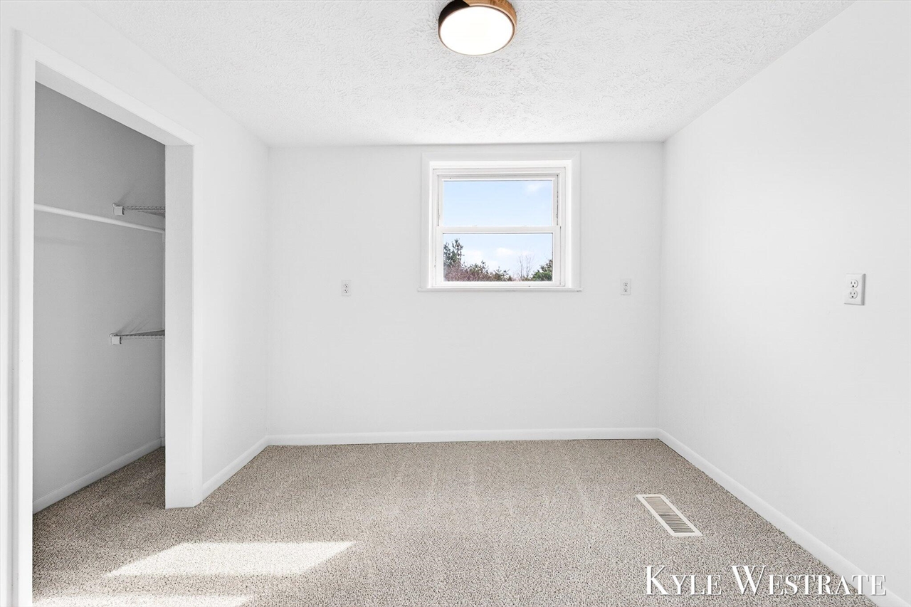 2929 Alden Nash Avenue, Lowell, MI, 49331-9383