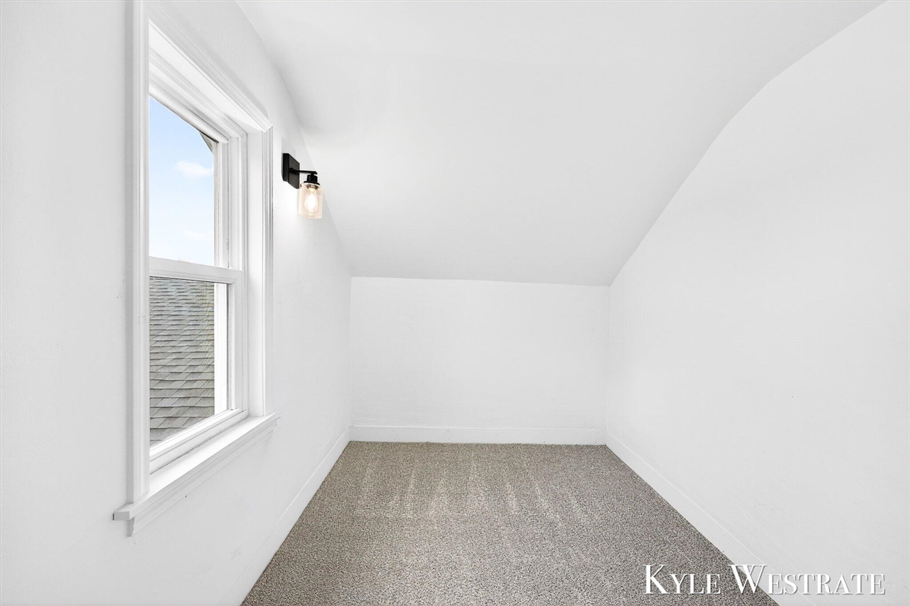 2929 Alden Nash Avenue, Lowell, MI, 49331-9383