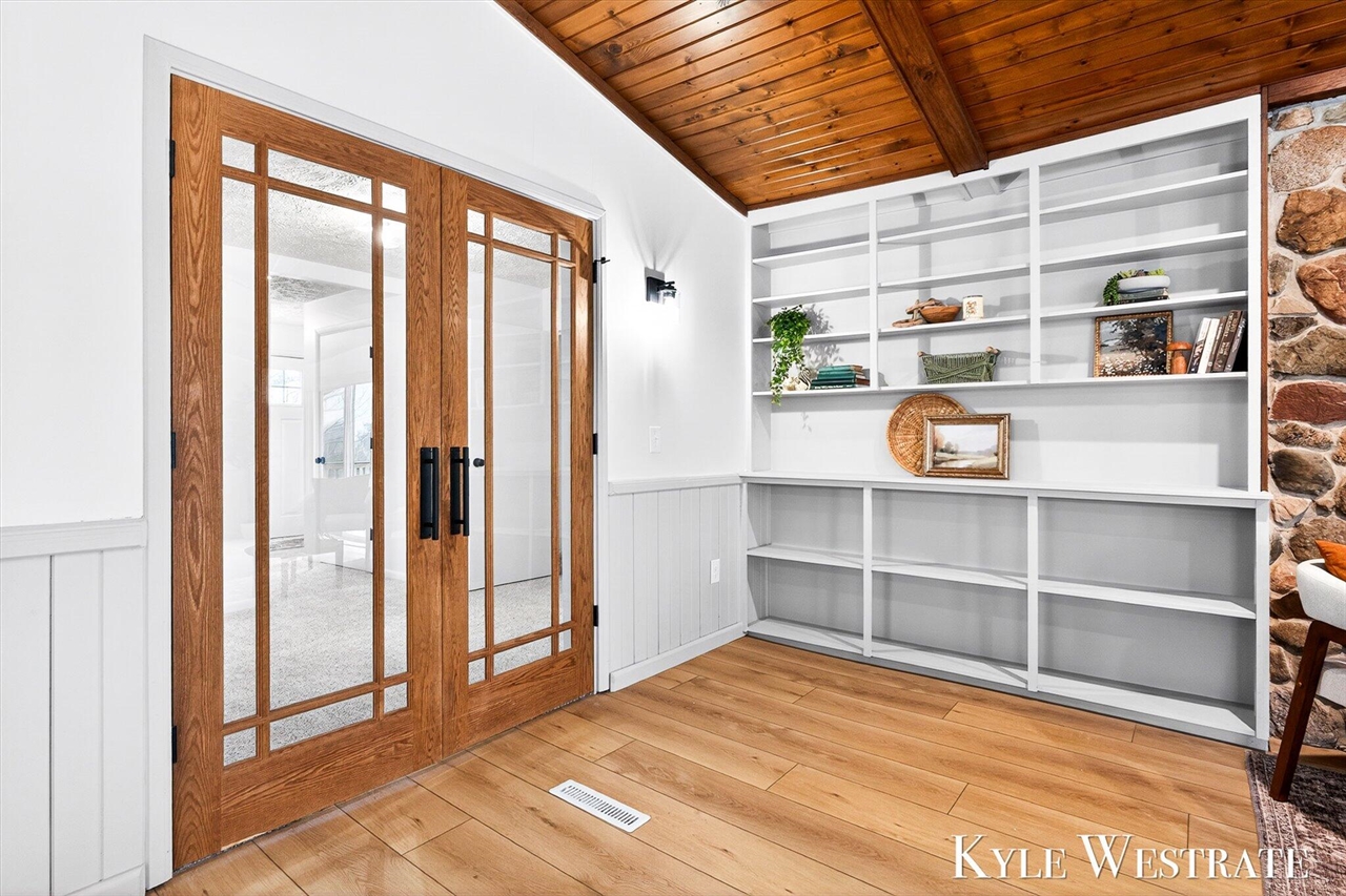 2929 Alden Nash Avenue, Lowell, MI, 49331-9383