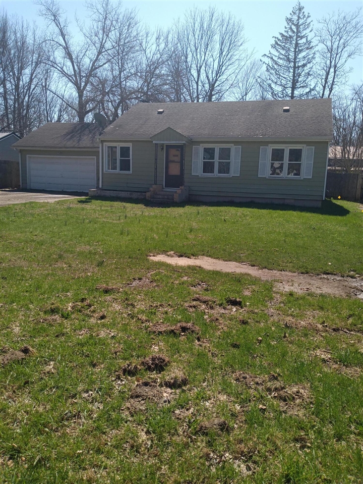 229 W High Street, Bangor, MI, 49013-1021