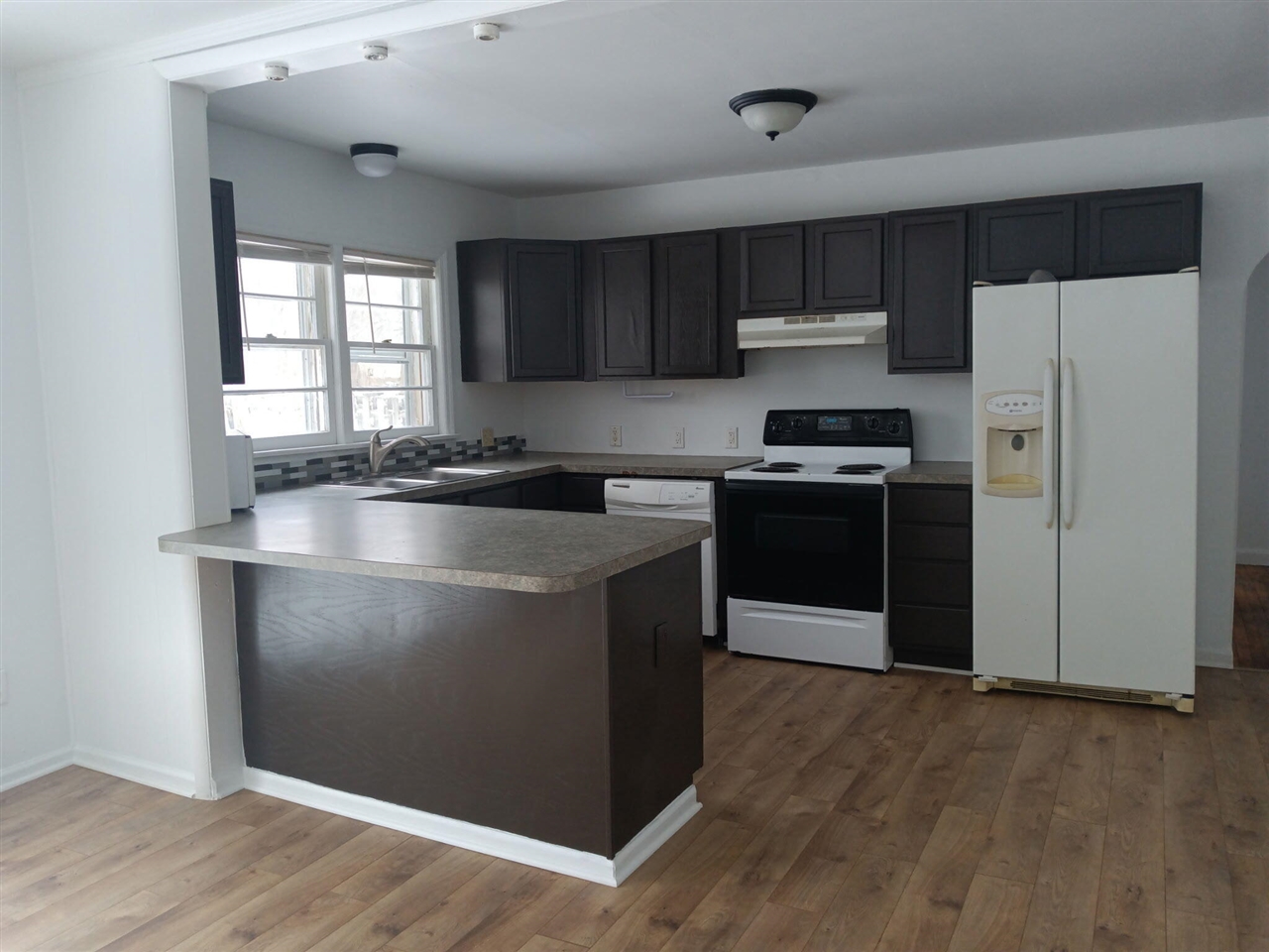 229 W High Street, Bangor, MI, 49013-1021