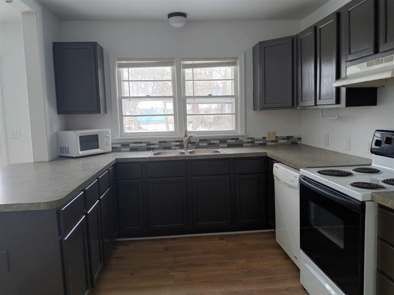 229 W High Street, Bangor, MI, 49013-1021