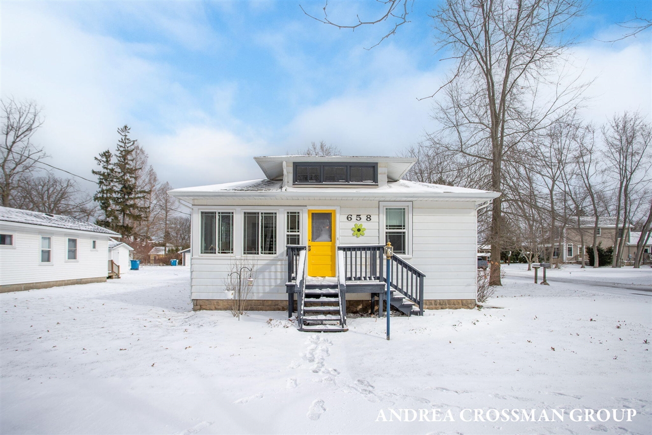 Homes for sale in Saugatuck, MI | 658 Allegan St, Saugatuck, MI 49453 | MLS# 70520139