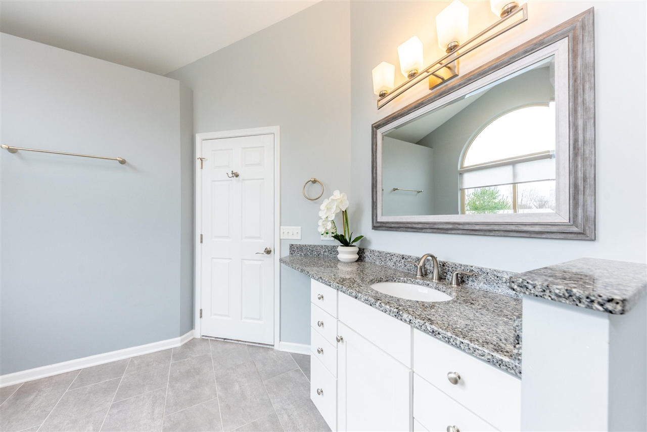 2427 Moors Court, Ann Arbor, MI, 48108-8615