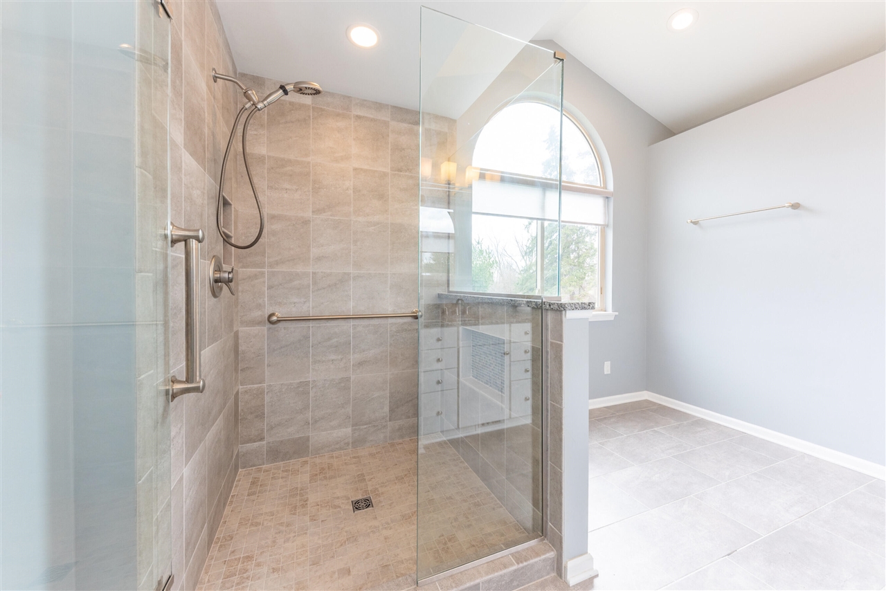 2427 Moors Court, Ann Arbor, MI, 48108-8615