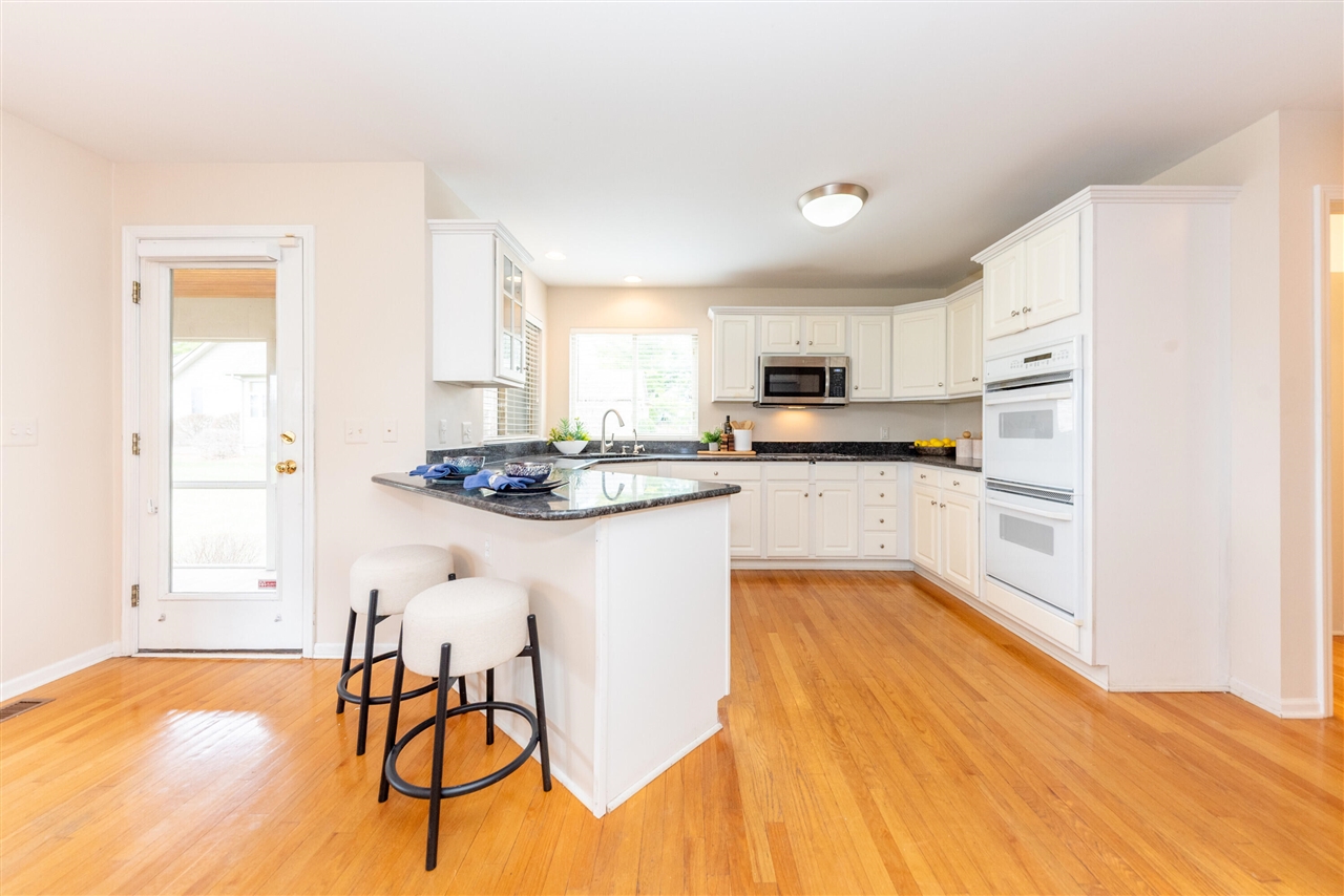 2427 Moors Court, Ann Arbor, MI, 48108-8615