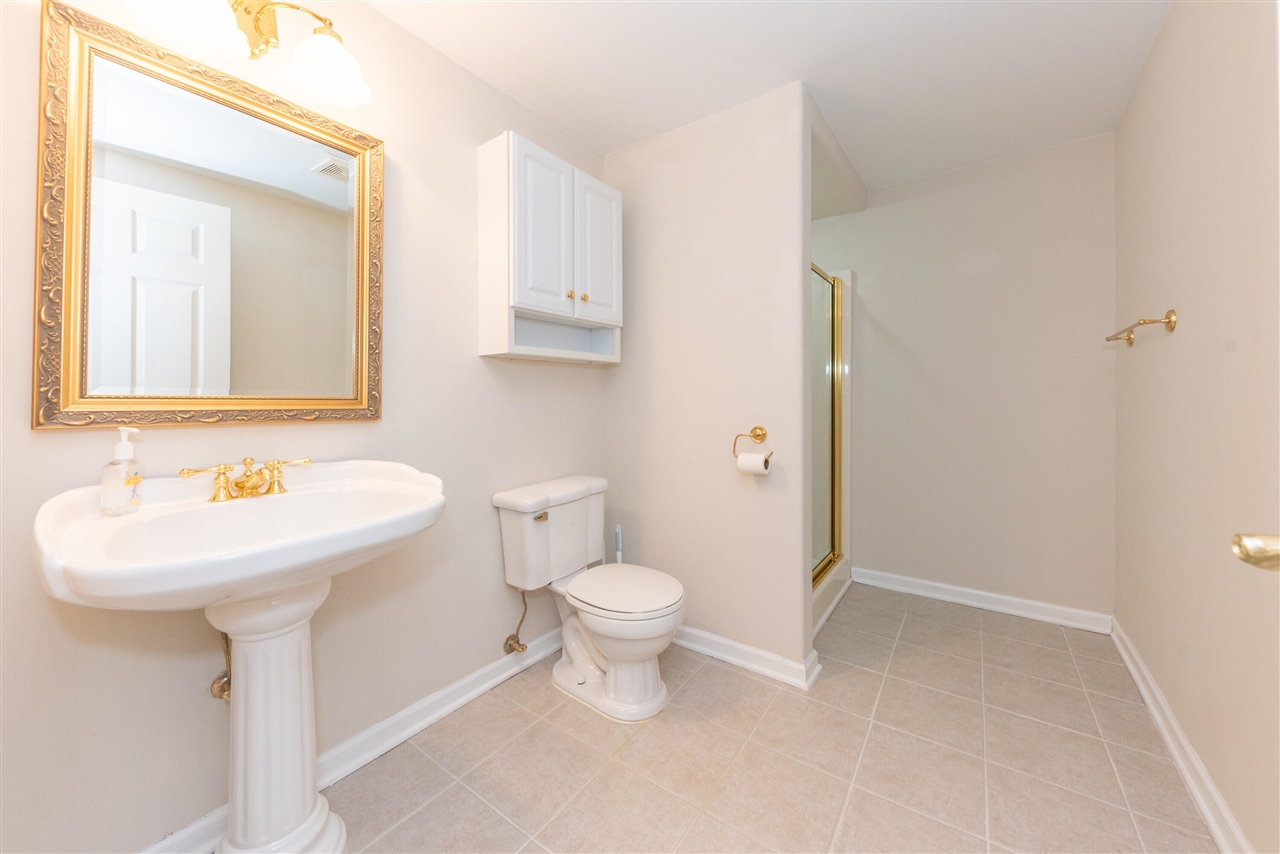 2427 Moors Court, Ann Arbor, MI, 48108-8615