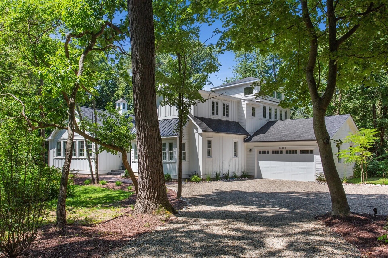 2nd image of 16220 Stones Throw Ln, Union Pier, MI 49129 | MLS# 70520144