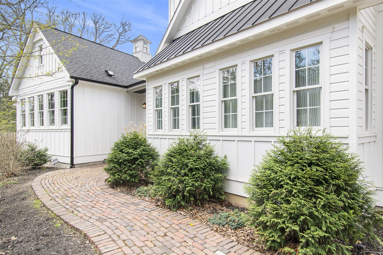 5th image of 16220 Stones Throw Ln, Union Pier, MI 49129 | MLS# 70520144