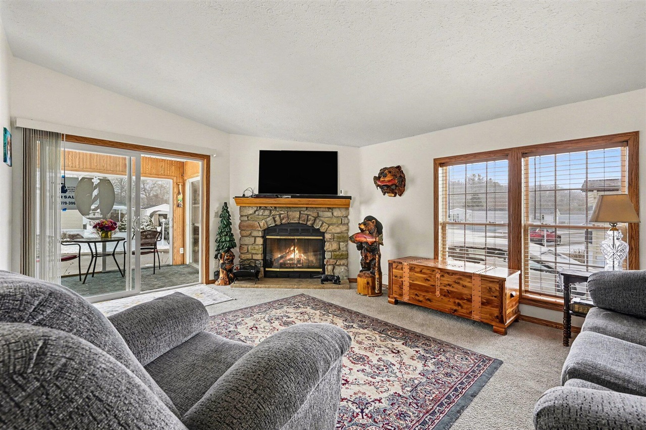 5552 Goldenrod Street, Kalamazoo, MI, 49009