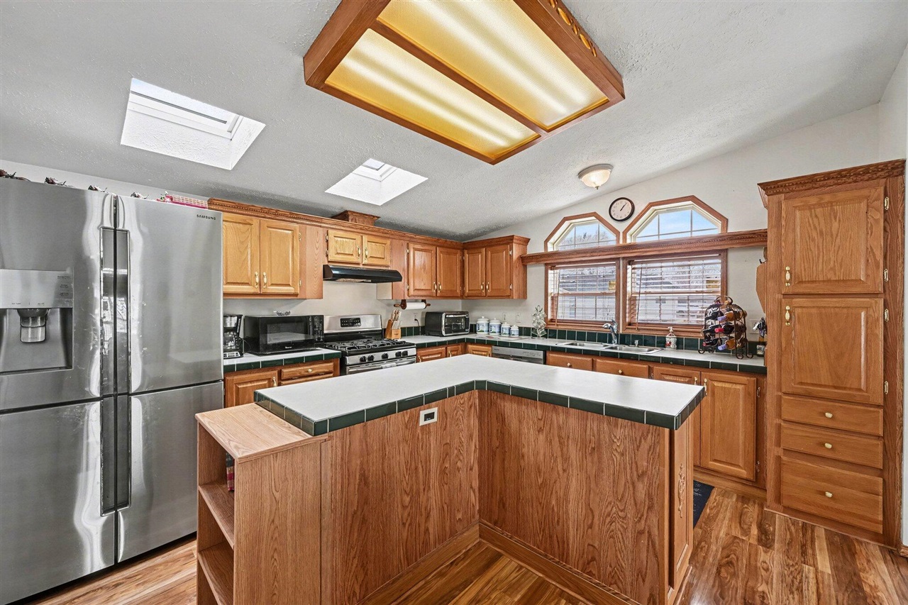 5552 Goldenrod Street, Kalamazoo, MI, 49009