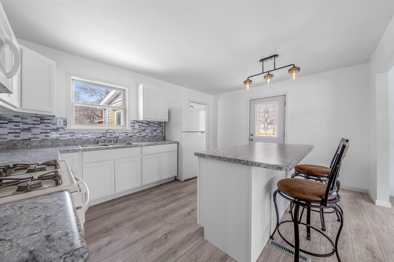 739 Chandler Street, Muskegon, MI, 49442-3011