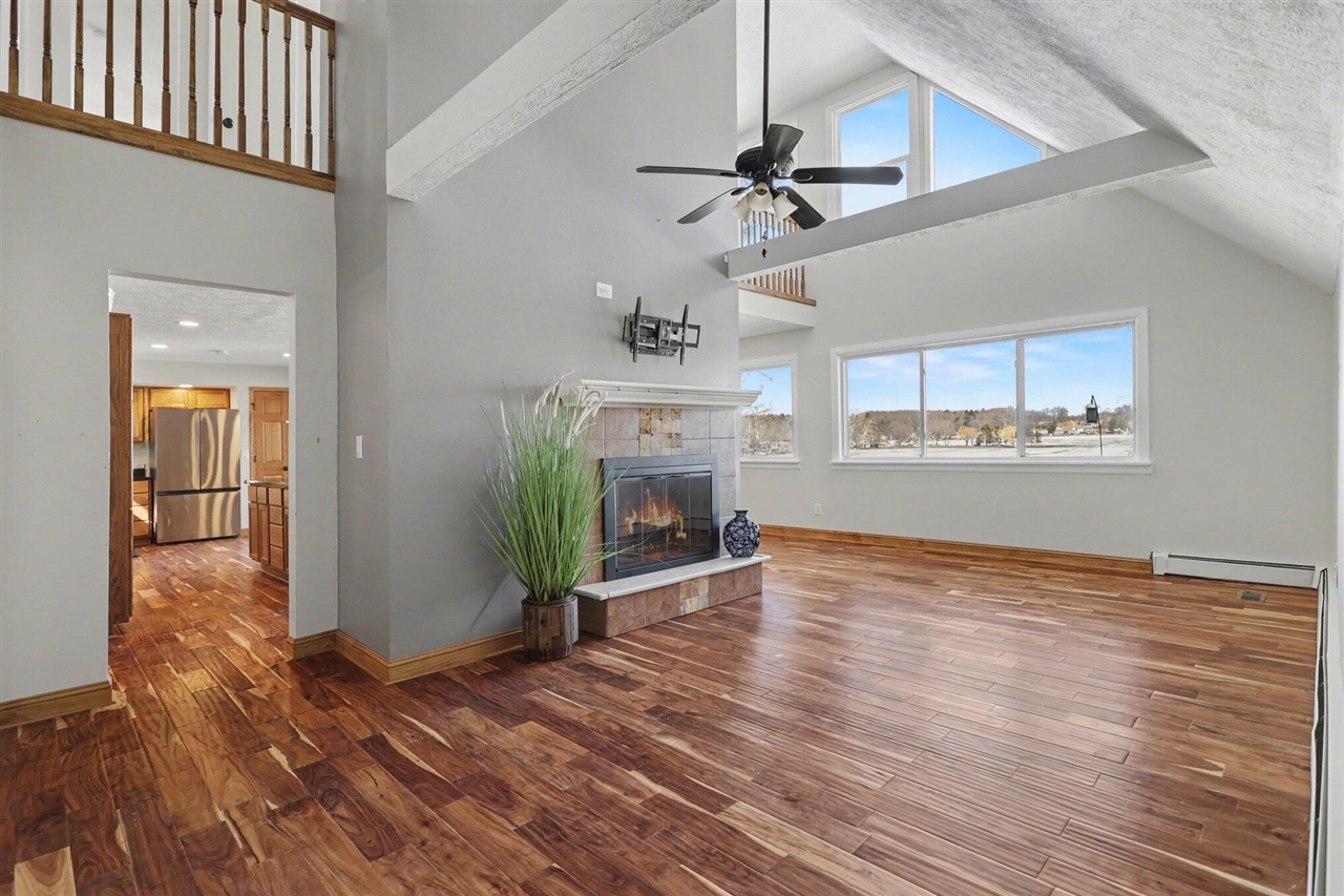 12055 S Sherman Lake Drive, Augusta, MI, 49012-9251