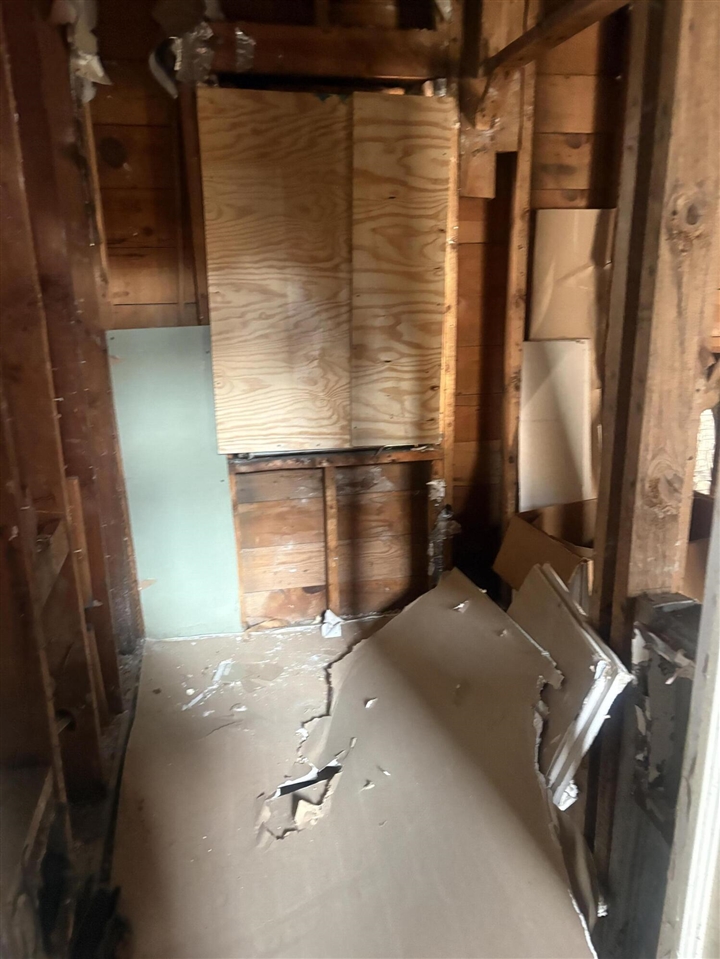 20137 Helen Street, Detroit, MI, 48234-3056