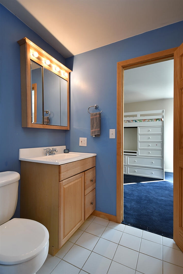 176 4 Mile Road, Comstock Park, MI, 49321-8562