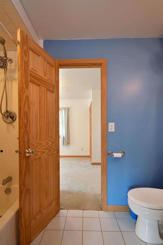 176 4 Mile Road, Comstock Park, MI, 49321-8562