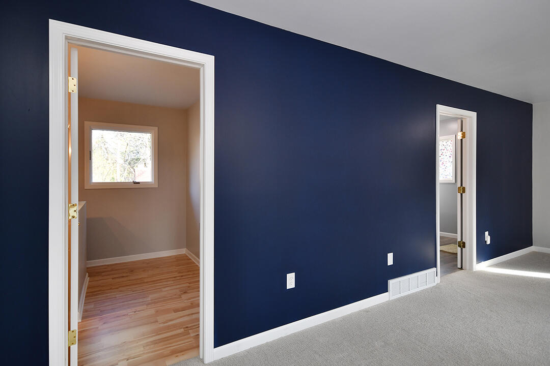 176 4 Mile Road, Comstock Park, MI, 49321-8562