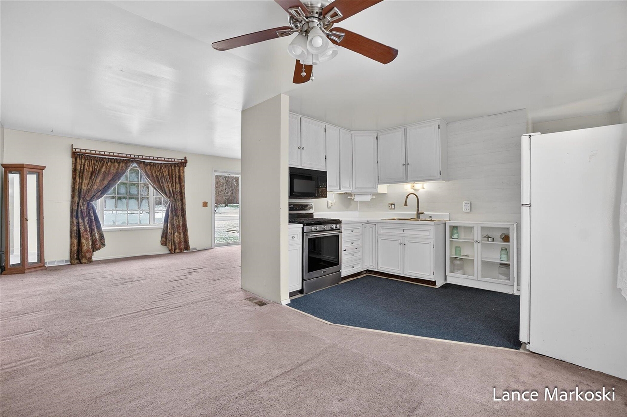 4162 Radstock Drive, Dorr, MI, 49323-9369