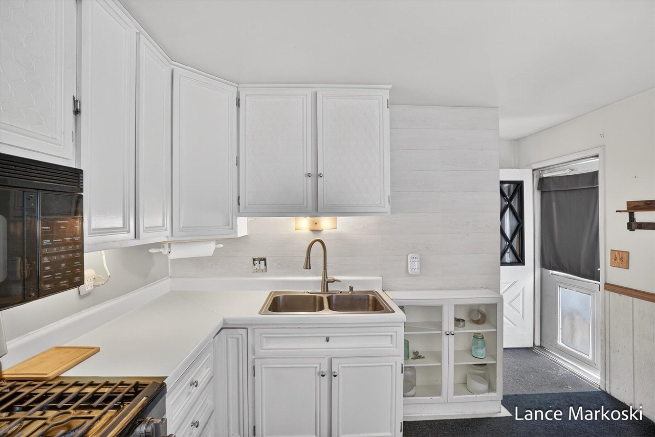 4162 Radstock Drive, Dorr, MI, 49323-9369