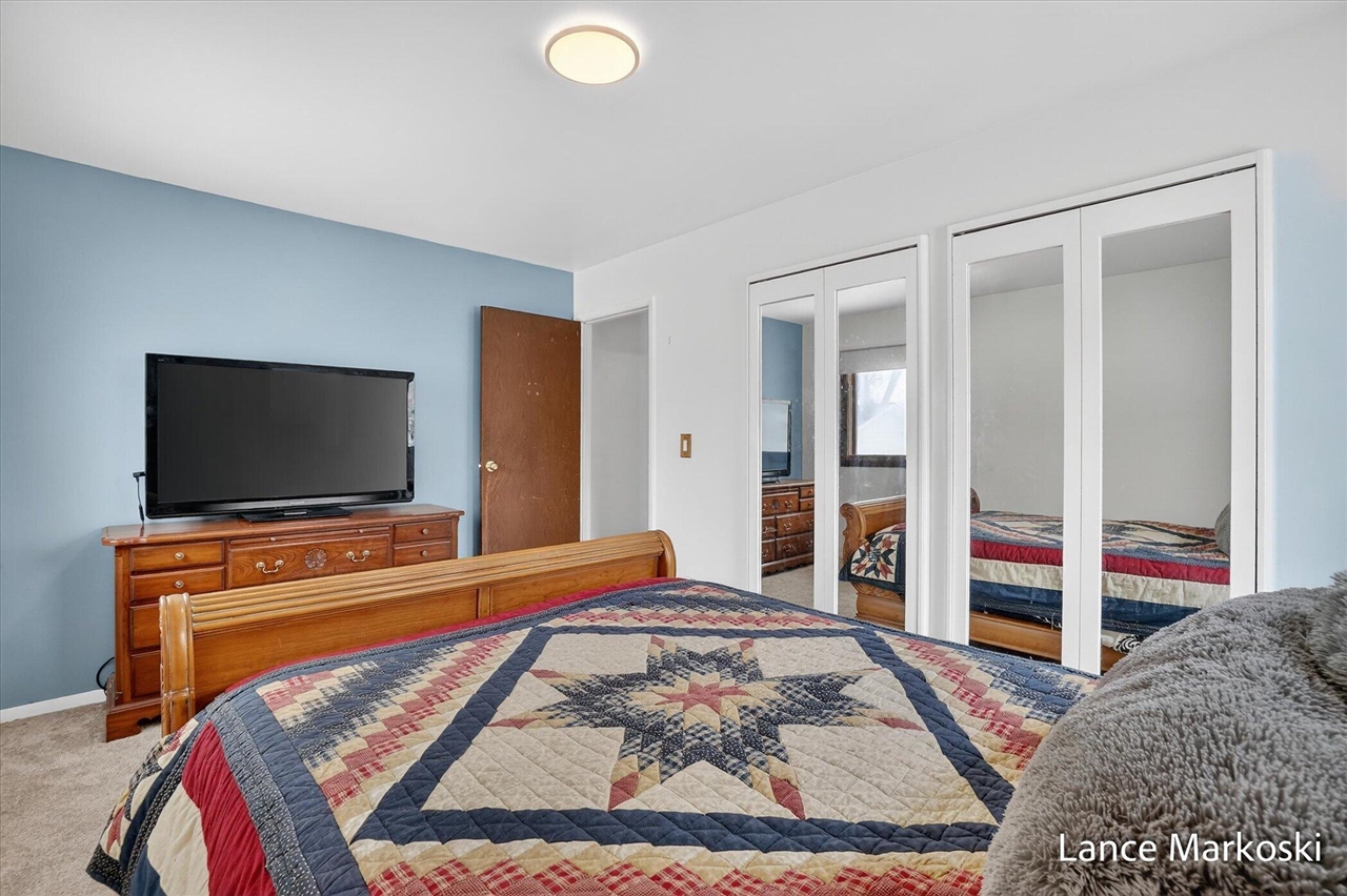 4162 Radstock Drive, Dorr, MI, 49323-9369