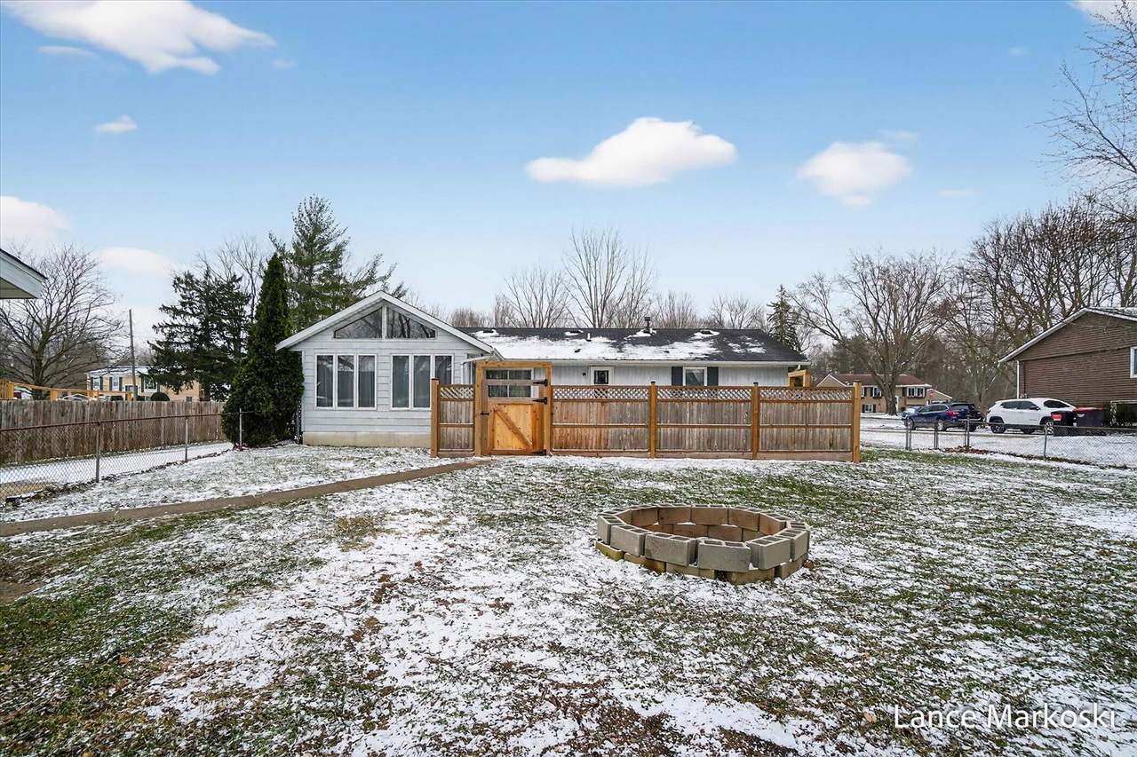 4162 Radstock Drive, Dorr, MI, 49323-9369