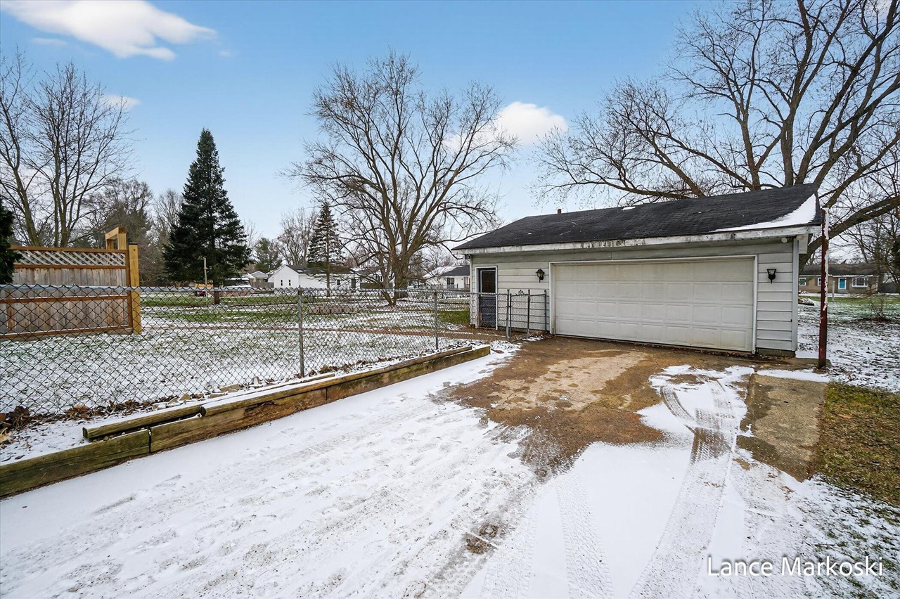 4162 Radstock Drive, Dorr, MI, 49323-9369