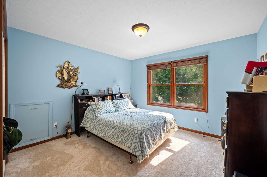 6175 Lara Lane, Stevensville, MI, 49127-8701