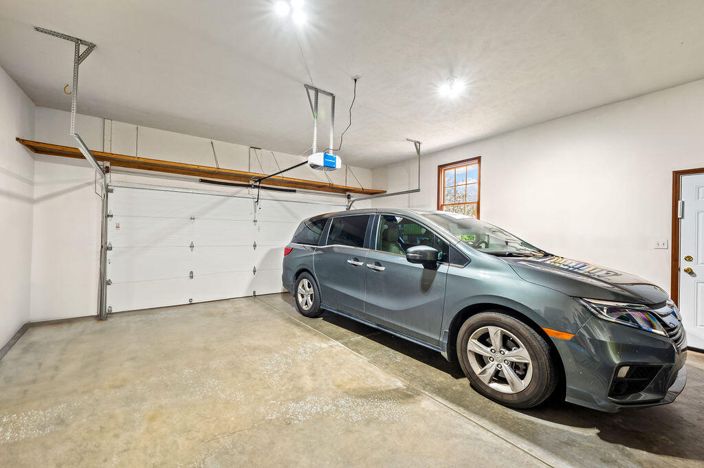 6175 Lara Lane, Stevensville, MI, 49127-8701