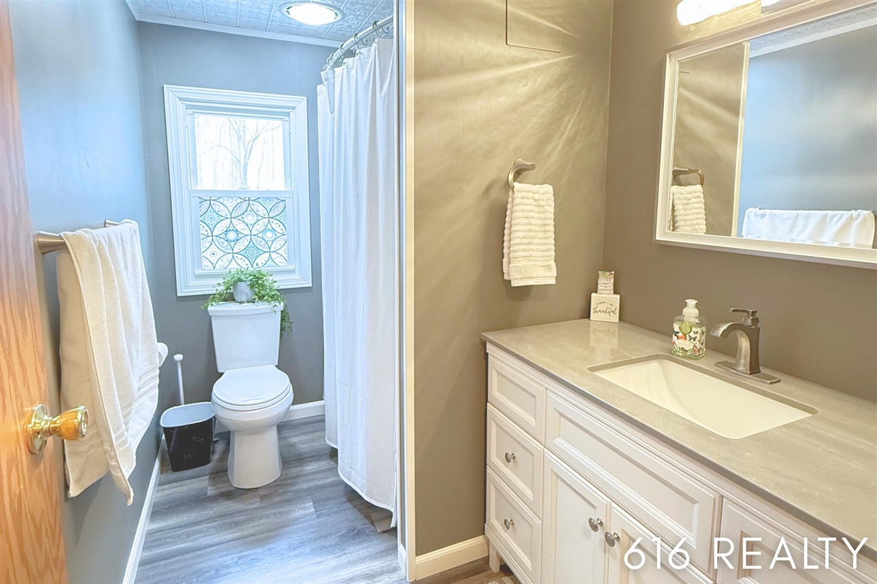 7358 Willow Wood Drive, Belmont, MI, 49306-9419