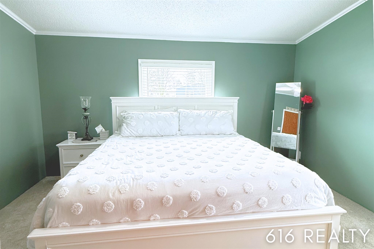 7358 Willow Wood Drive, Belmont, MI, 49306-9419